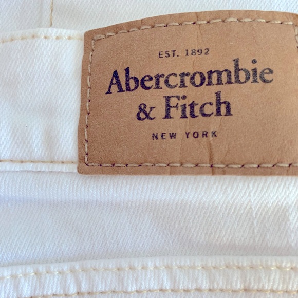 Abercrombie & Fitch Distressed Jeans Sz 2 - Picture 4 of 6